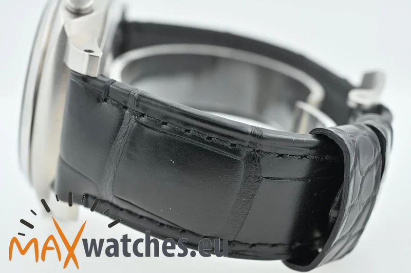 Panerai Luminor Chronograph 44mm PAM 1109 Black Dial PAM01109