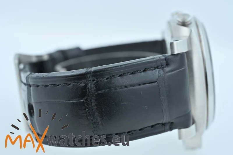 Panerai Luminor Chronograph 44mm PAM 1109 Black Dial PAM01109