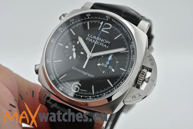 Panerai Luminor Chronograph 44mm PAM 1109 Black Dial PAM01109