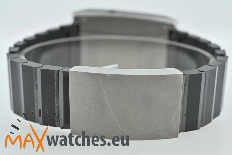 Girard Perregaux Casquette 2.0 Limited Edition Ceramic Black 39800-32-001-32A