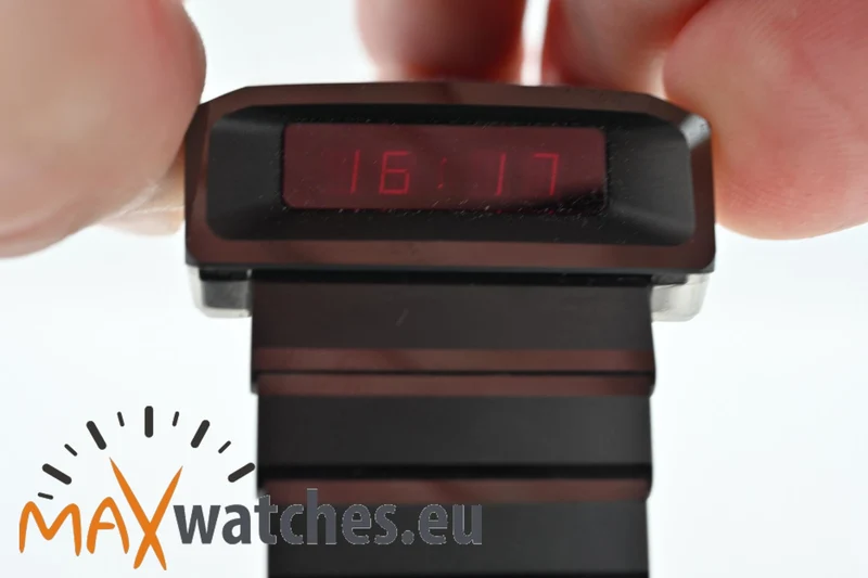 Girard Perregaux Casquette 2.0 Limited Edition Ceramic Black 39800-32-001-32A