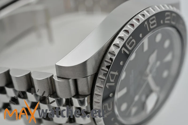 Rolex GMT Master II 116710LN LC100 Jubilee Bracelet Full Set