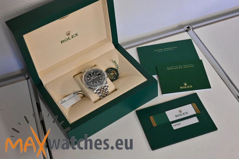 Rolex GMT Master II 116710LN LC100 Jubilee Bracelet Full Set