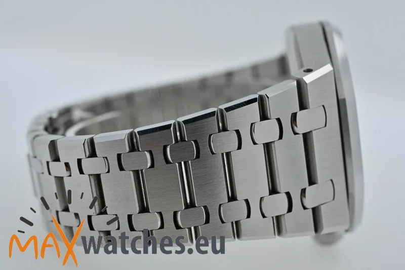 Audemars Piguet Royal Oak Grey Dial 15500ST.OO.1220ST.03 15500ST