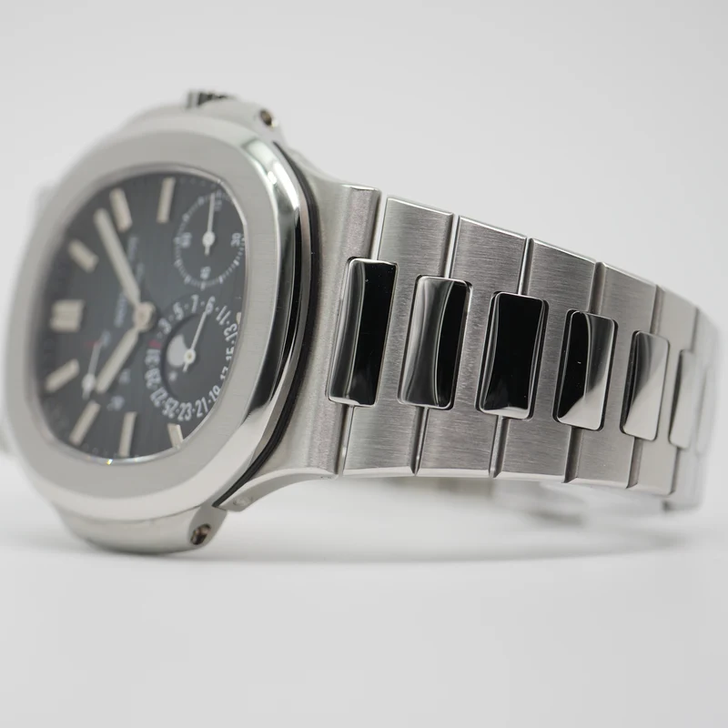 Patek Philippe Nautilus 5712/1A-001 - 2010