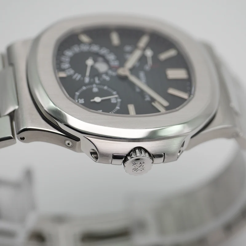 Patek Philippe Nautilus 5712/1A-001 - 2010