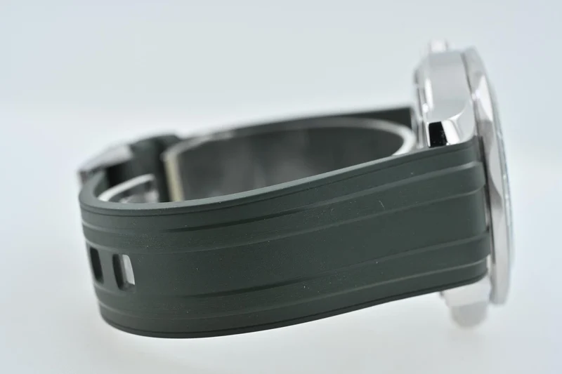 Omega Seamaster Professional 300M 21032422010001 Green Grün
