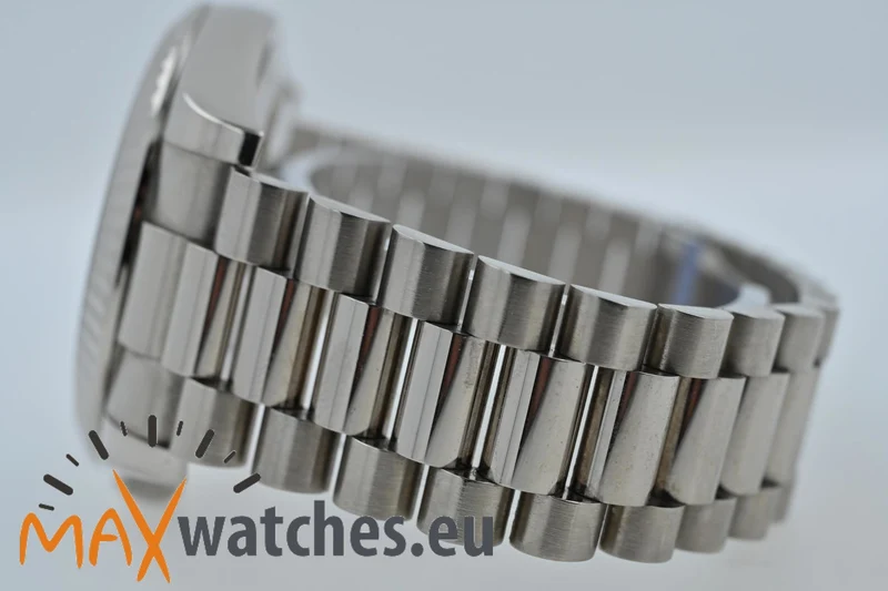 Rolex Oyster Perpetual Day Date II 40mm18k White Gold Weißgold 218239 LC200
