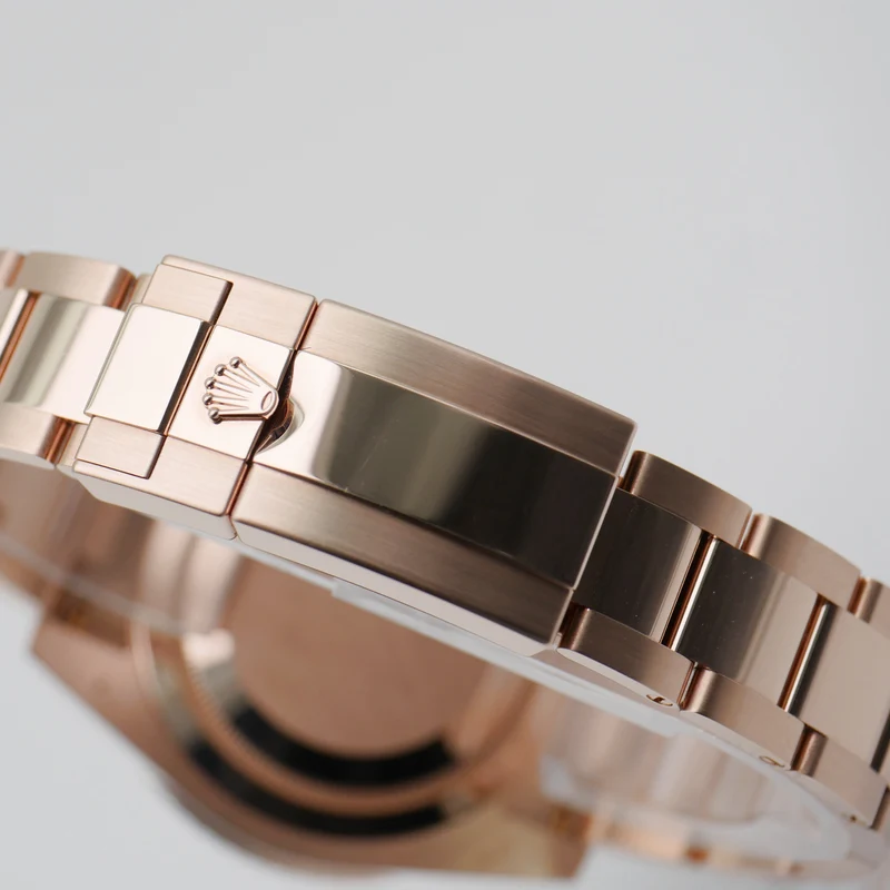 Rolex GMT-Master II Roségold 126715CHNR - 2020