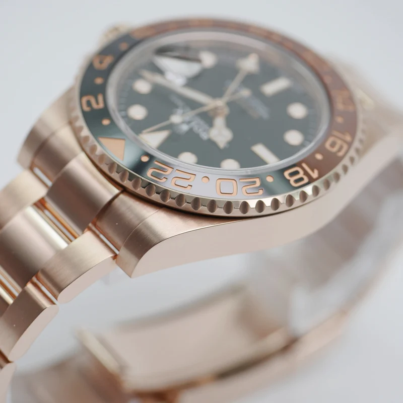 Rolex GMT-Master II Roségold 126715CHNR - 2020