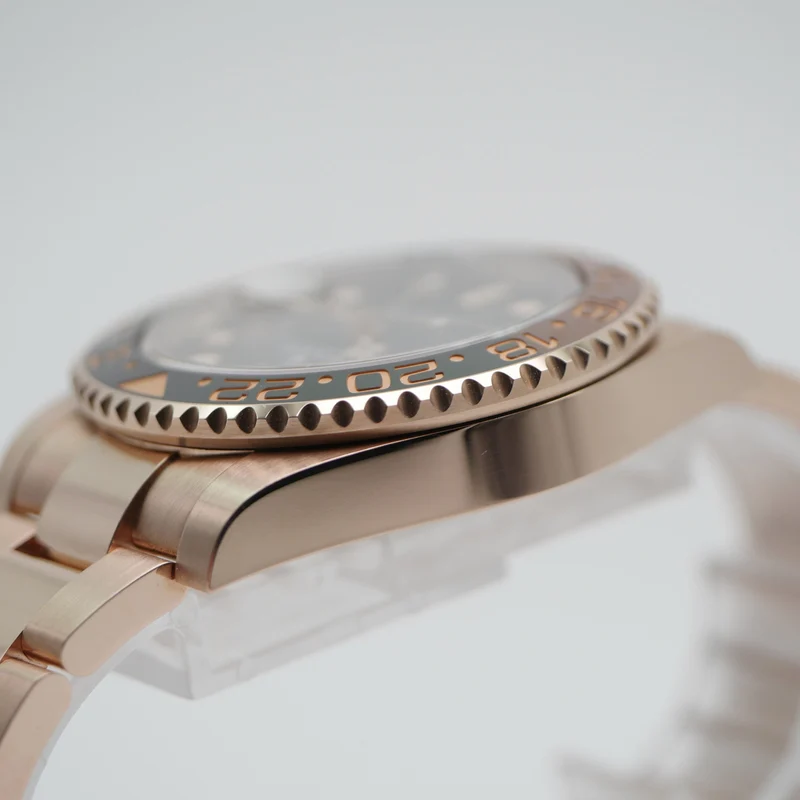 Rolex GMT-Master II Roségold 126715CHNR - 2020