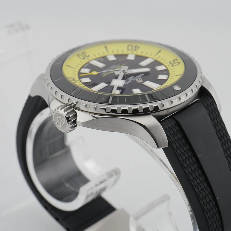 Breitling SuperOcean Automatic 44 Stahl A173762A1B1S1 - 2024