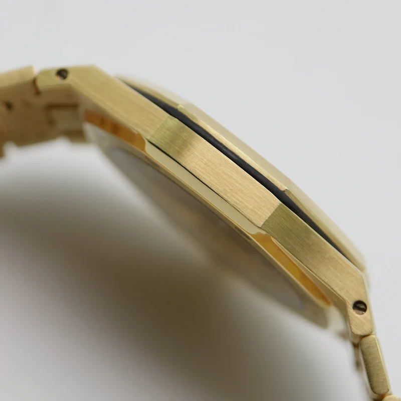 Audemars Piguet Royal Oak "Jumbo" Ultra Thin Gelbgold 15202BA.OO.0944BA.01 - 2001