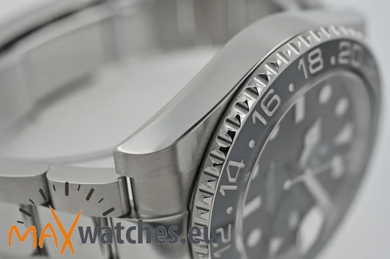 Rolex GMT Master II 126710GRNR Bruce Wayne 2024