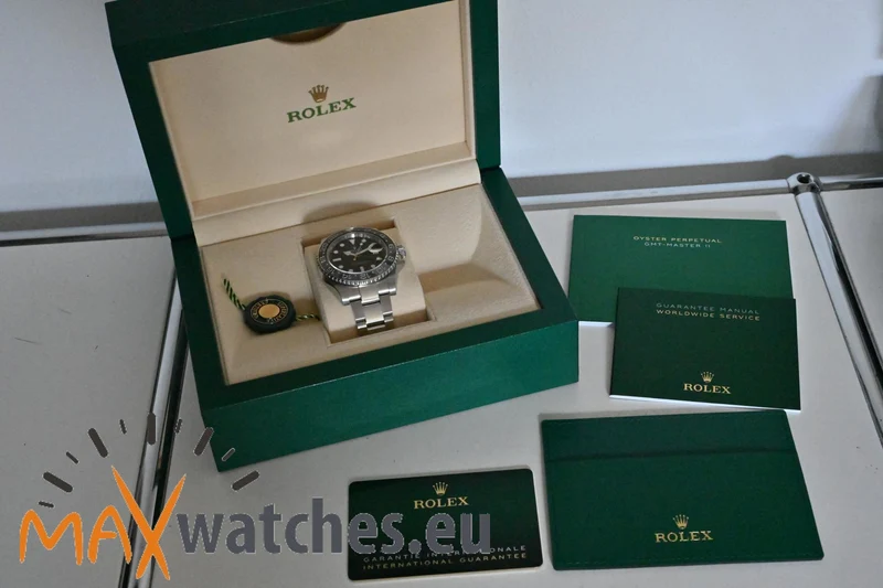 Rolex GMT Master II 126710GRNR Bruce Wayne 2024