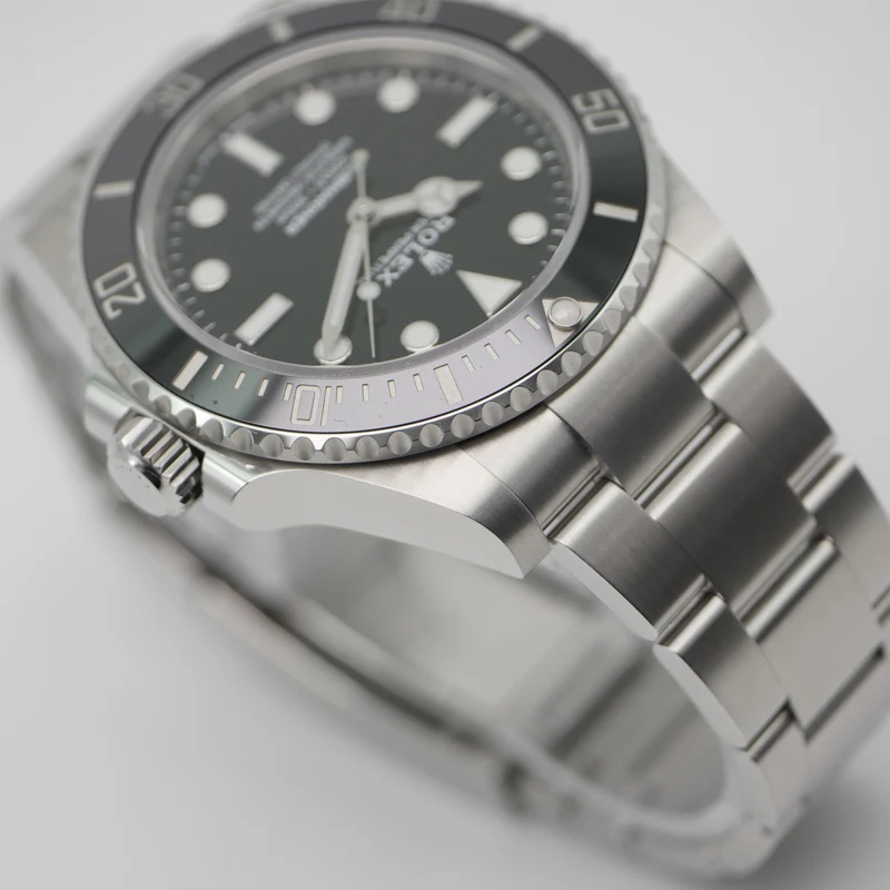 Rolex Submariner No Date Stahl 124060 - 2022