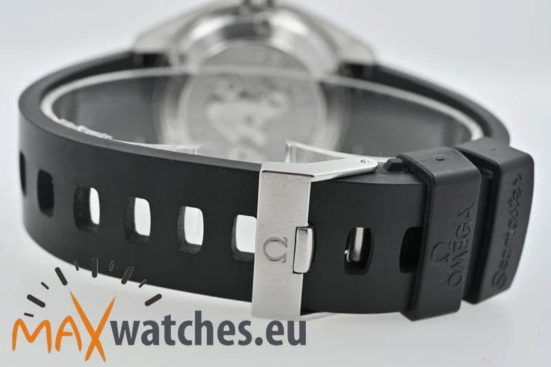 Omega Seamaster Planet Ocean 42mm 2901.50.91 Rubber Strap