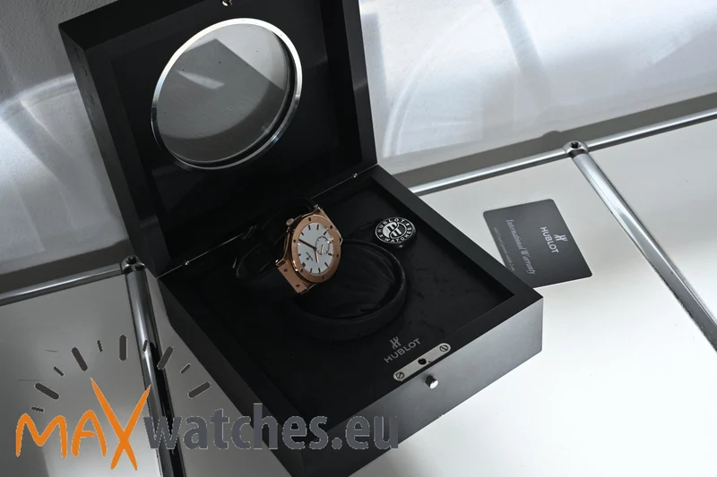 Hublot Classic Fusion Ultra Thin 18k Rosé Gold 515.OX.2210.LR