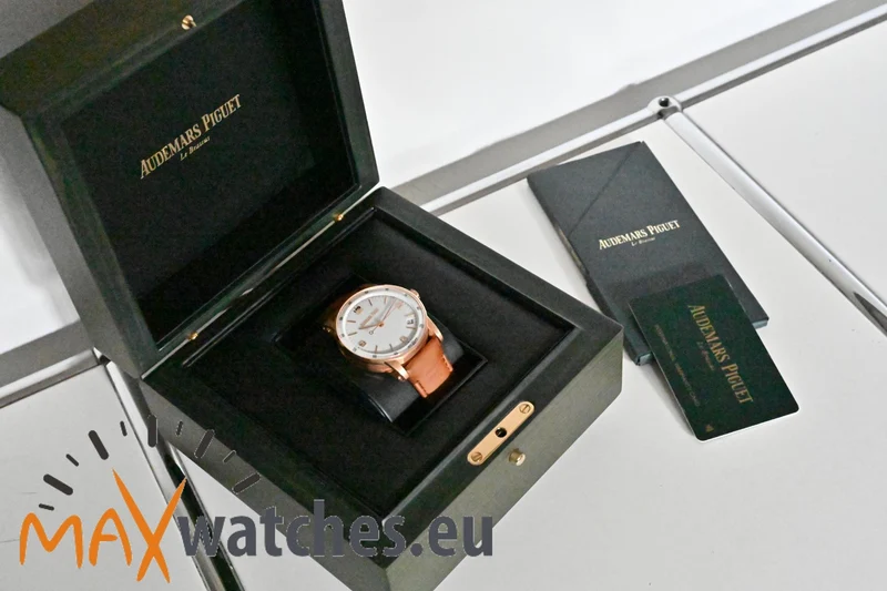 Audemars Piguet Code 11.59 18k Rose Gold white dial 15210OR