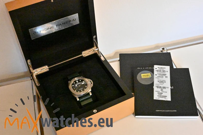 Panerai Luminor Submersible 1950 3 Days Automatic PAM 1305 PAM01305