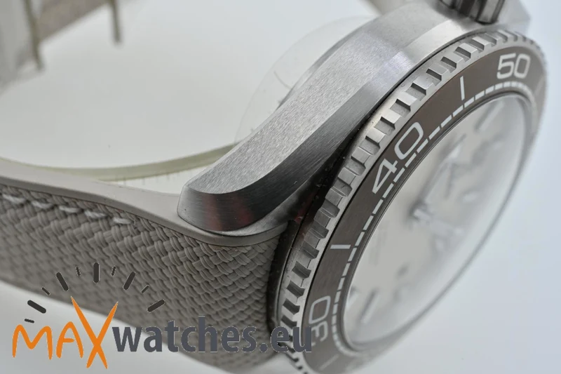 Omega Seamaster Planet Ocean 43mm Grey 21532442109001