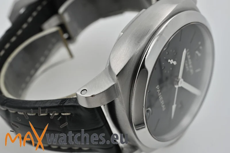 Panerai Luminor Marina 1950 3 Days GMT PAM 320 PAM00320