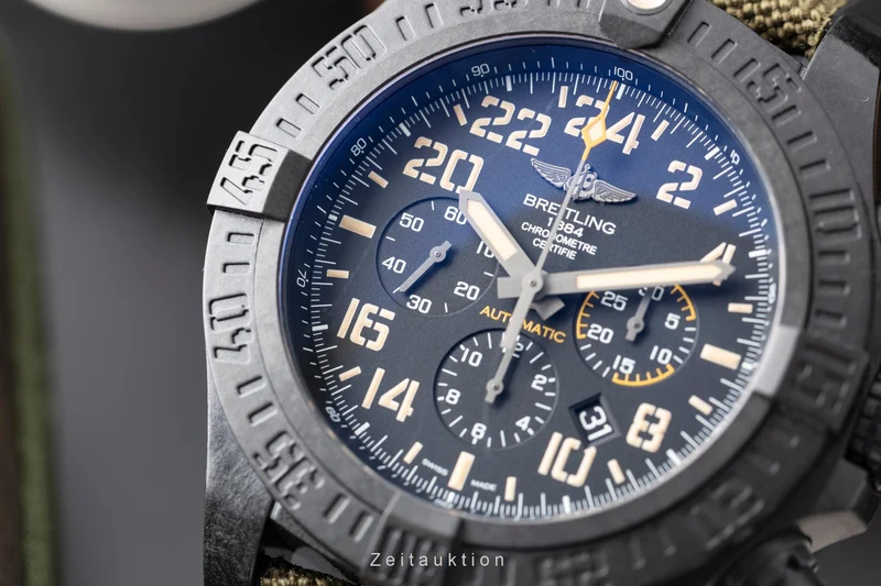 Breitling Avenger chronograph breitlight automatic men's watch XB12101A/BF46 Limited [2605726]