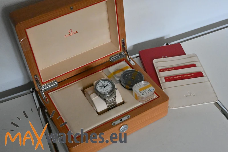 Omega Speedmaster '57 1957 Co-Axial Chronograph 33110425101002 33190425104001