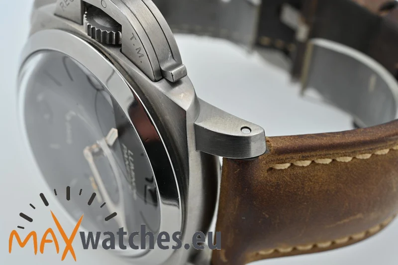 Panerai Luminor 1950 Left-Handed 8 Days Titanio PAM 368 PAM00368 LE Limited