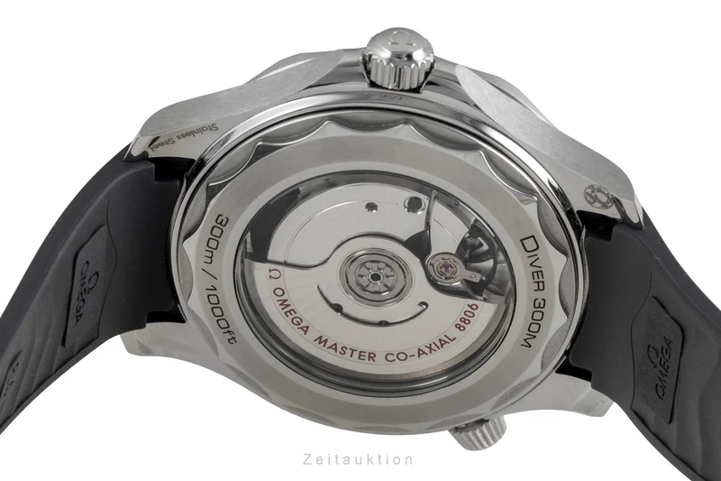 Omega Seamaster steel / titanium automatic men's watch 210.32.42.20.06.002 LP: 6700EUR [2605801]