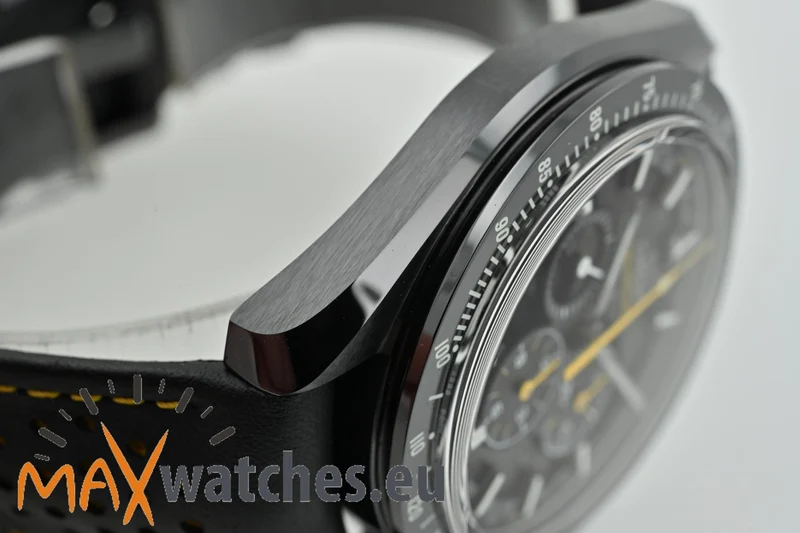 Omega Speedmaster Moonwatch Dark Side of the Moon Apollo 8 31192443001001