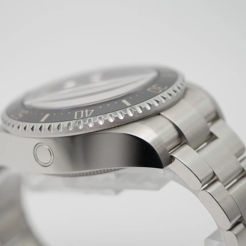Rolex Sea-Dweller Deepsea Stahl 136660 - 2025