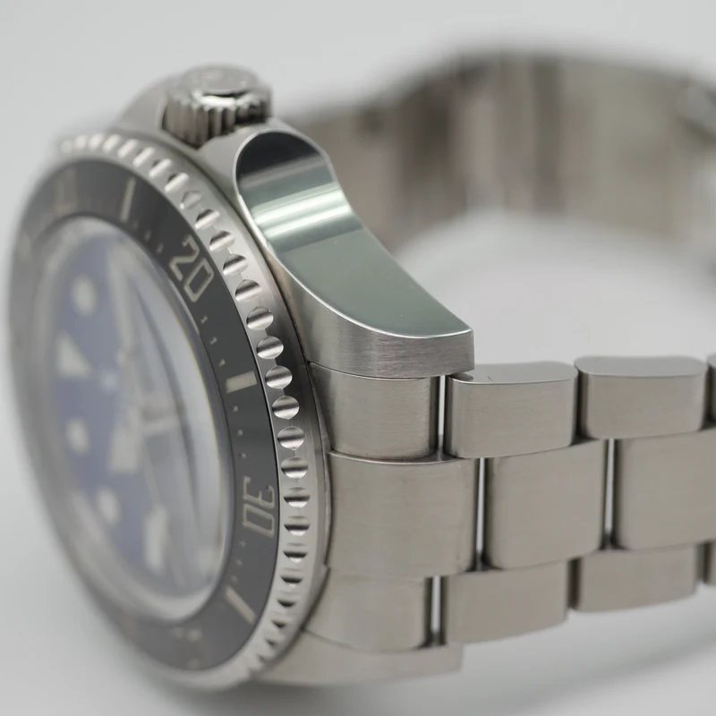 Rolex Sea-Dweller Deepsea D.-Blue Stahl 136660 - 2026
