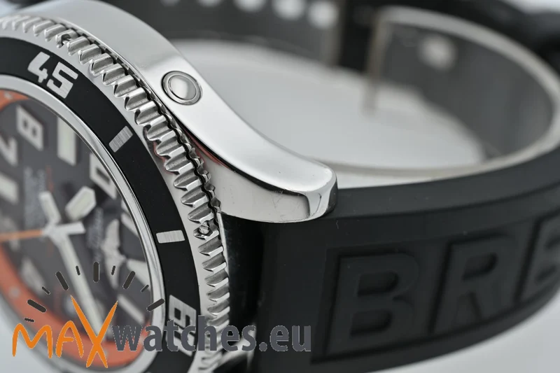 Breitling Superocean 42 A17364Y4/BA89 Limited Edition 2000pcs Orange