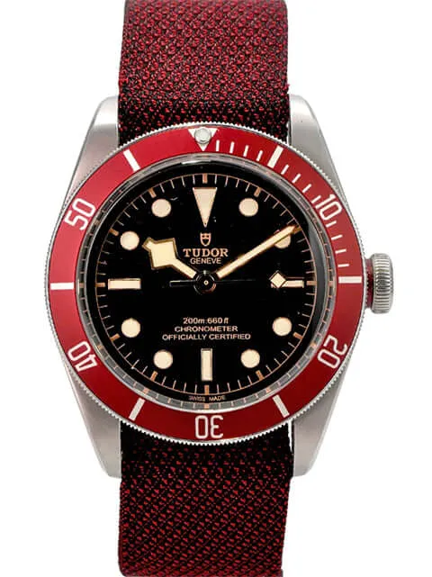Tudor Black Bay M79230R-0009 bordeauxrotes Textilband