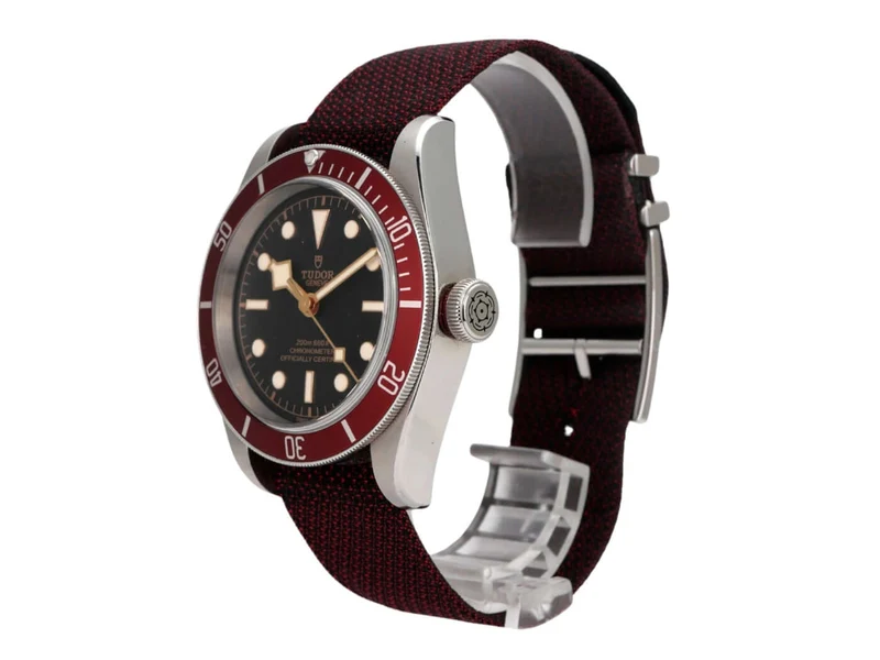 Tudor Black Bay M79230R-0009 bordeauxrotes Textilband