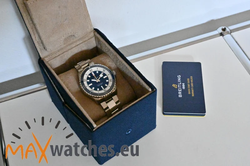 Breitling Superocean 42mm Blue dial A17375E71C1S1