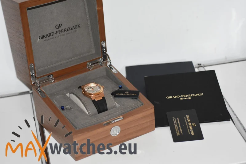Girard Perregaux Laureato 18k Roségold Gold Rose 81005-52-132-BB6A