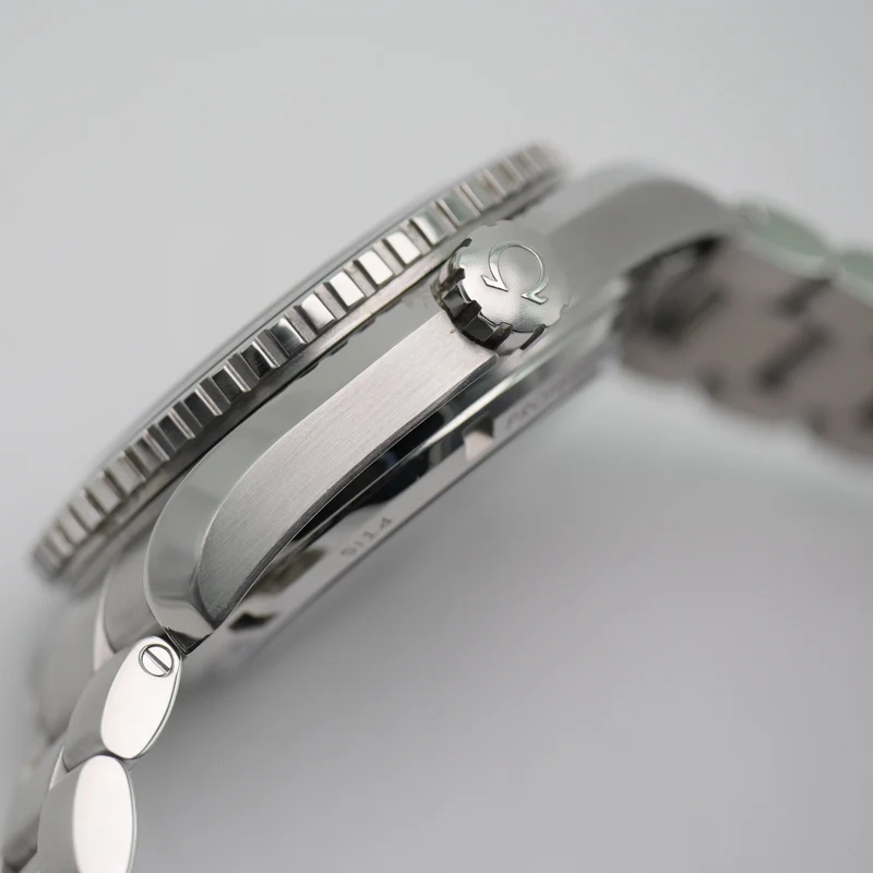 Omega Seamaster Planet Ocean Stahl 232.30.46.21.01.001 - 2012