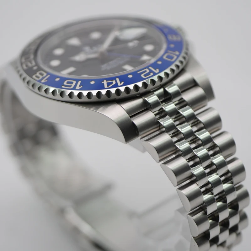 Rolex GMT-Master II Stahl 126710BLNR "Batgirl" - 2020
