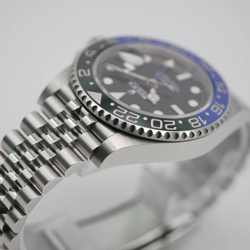 Rolex GMT-Master II Stahl 126710BLNR "Batgirl" - 2020