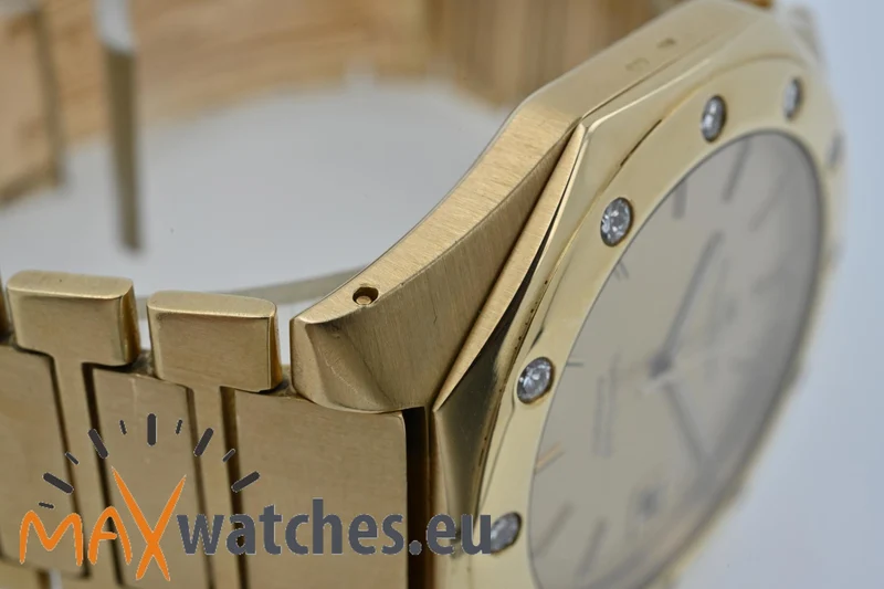 IWC Yacht Club II 18k Yellow Gold Diamond Bezel Extract from the Archives 9129