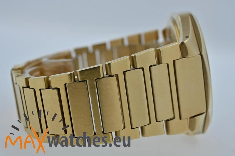 IWC Yacht Club II 18k Yellow Gold Diamond Bezel Extract from the Archives 9129