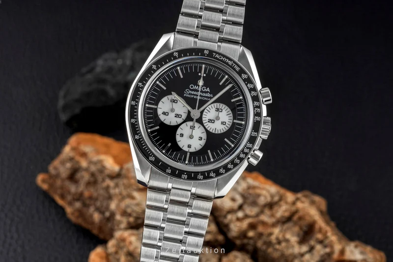 Omega Speedmaster Moonwatch chronograph steel manual winding men's watch 310.30.42.50.01.004 LP: 10100EUR [2605882]