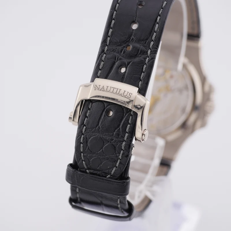 Patek Philippe Nautilus 5712G-001 Moondphase Weißgold - 2014