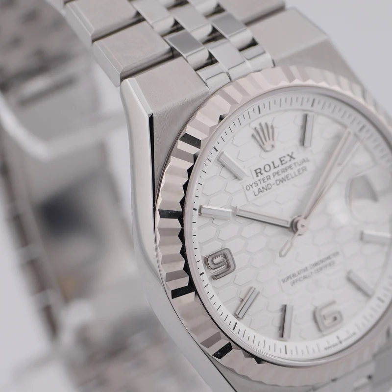 Rolex Land-Dweller 40 Stahl 127334 - 2026