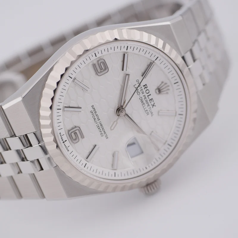 Rolex Land-Dweller 40 Stahl 127334 - 2026