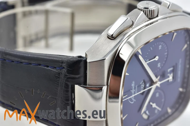 Glashütte Original Senator Seventies Panorama Date Chronograph 1-37-02-03-02-30 Blue Dia