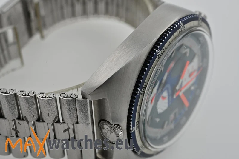 Breitling Bullhead Vintage Chronograph blue dial 2117 Box Papers Vintage Manual Wind