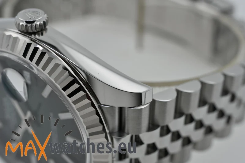 Rolex Datejust 41 126334 Green Dial Jubilee Ombre